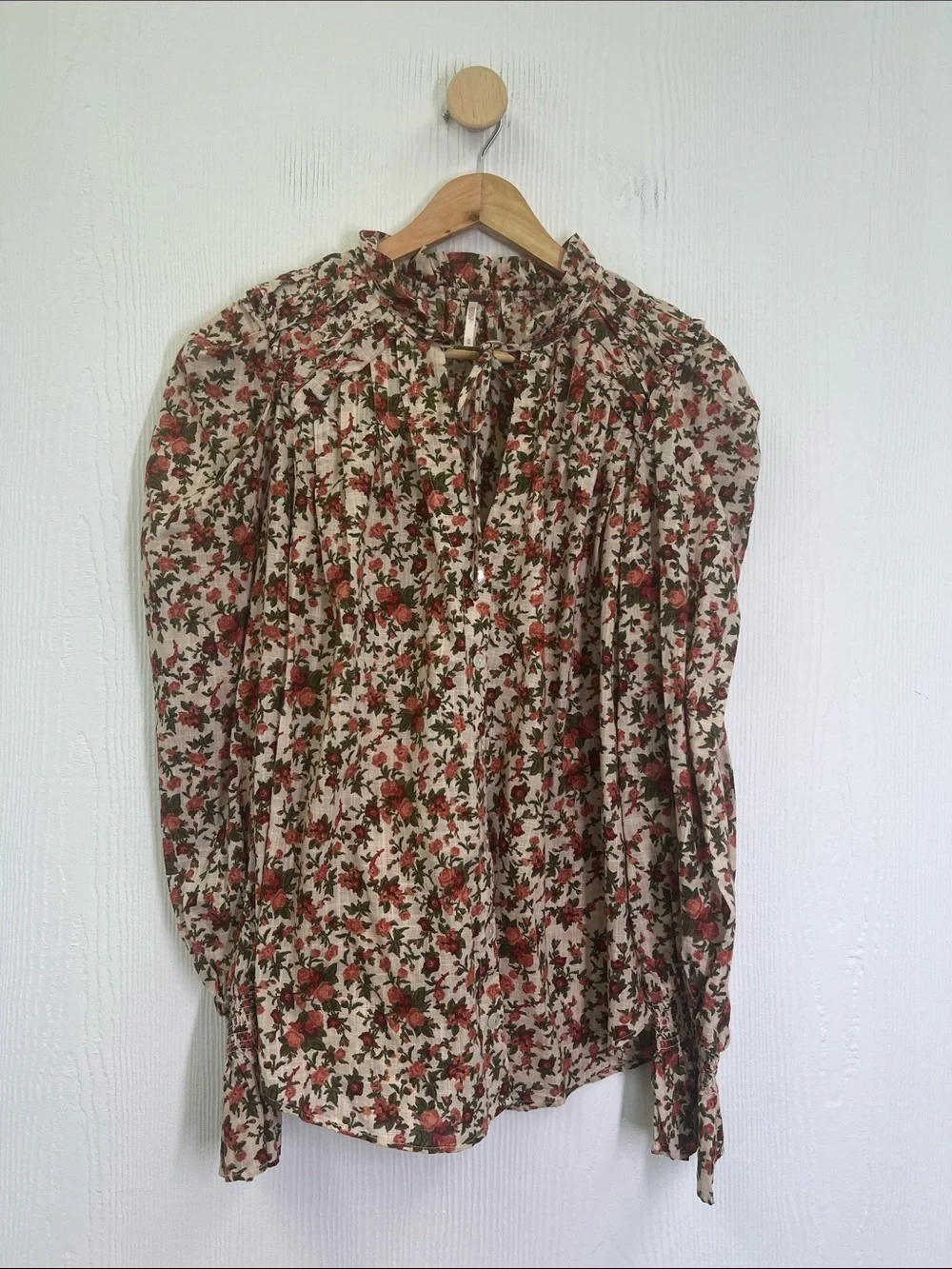Free People - Meant To BE Vintage Floral Long Sleeve Button Down Blouse Size M